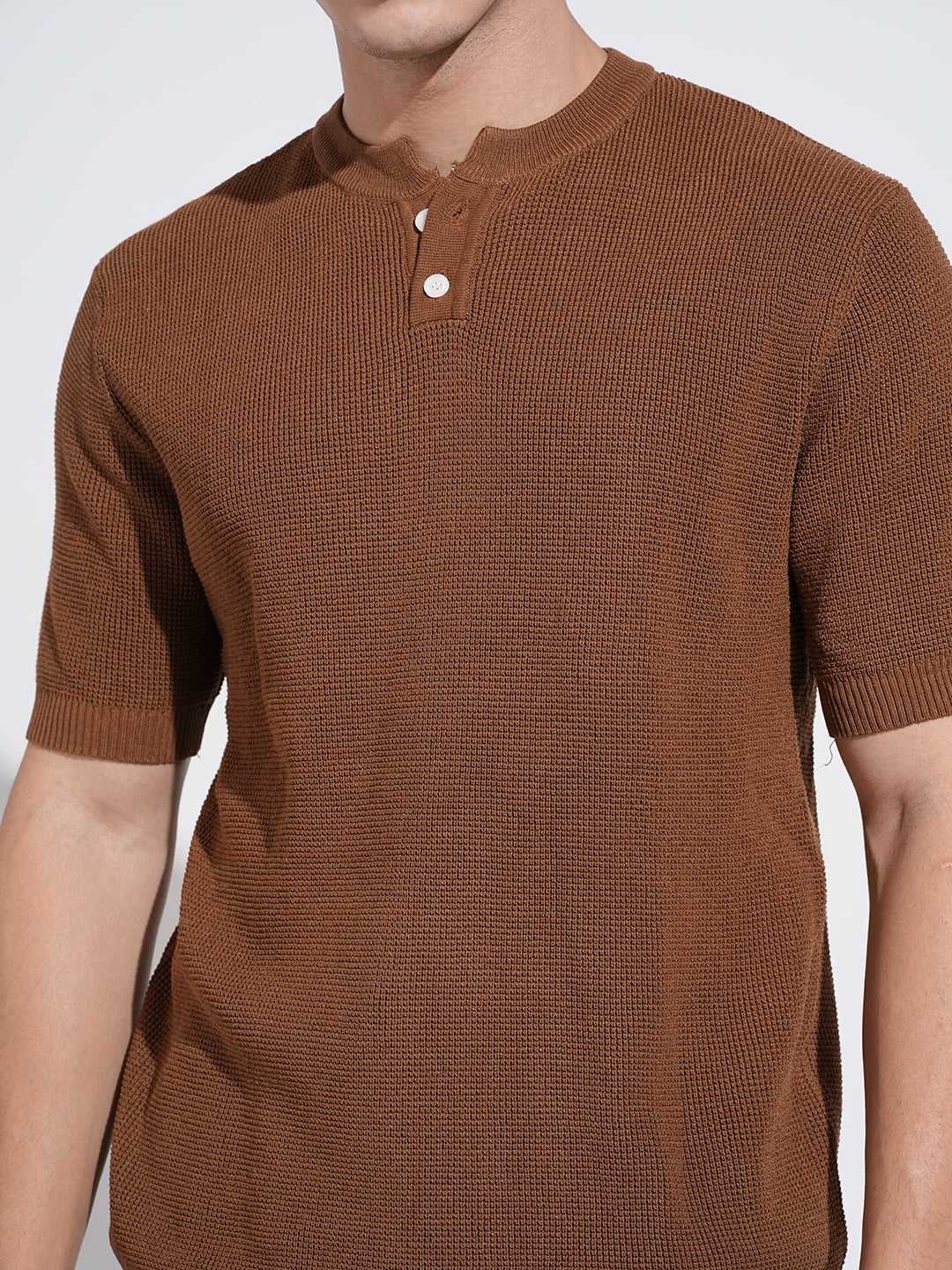 Men’s Textured Brown Knitted Short Sleeve Henley T-Shirt