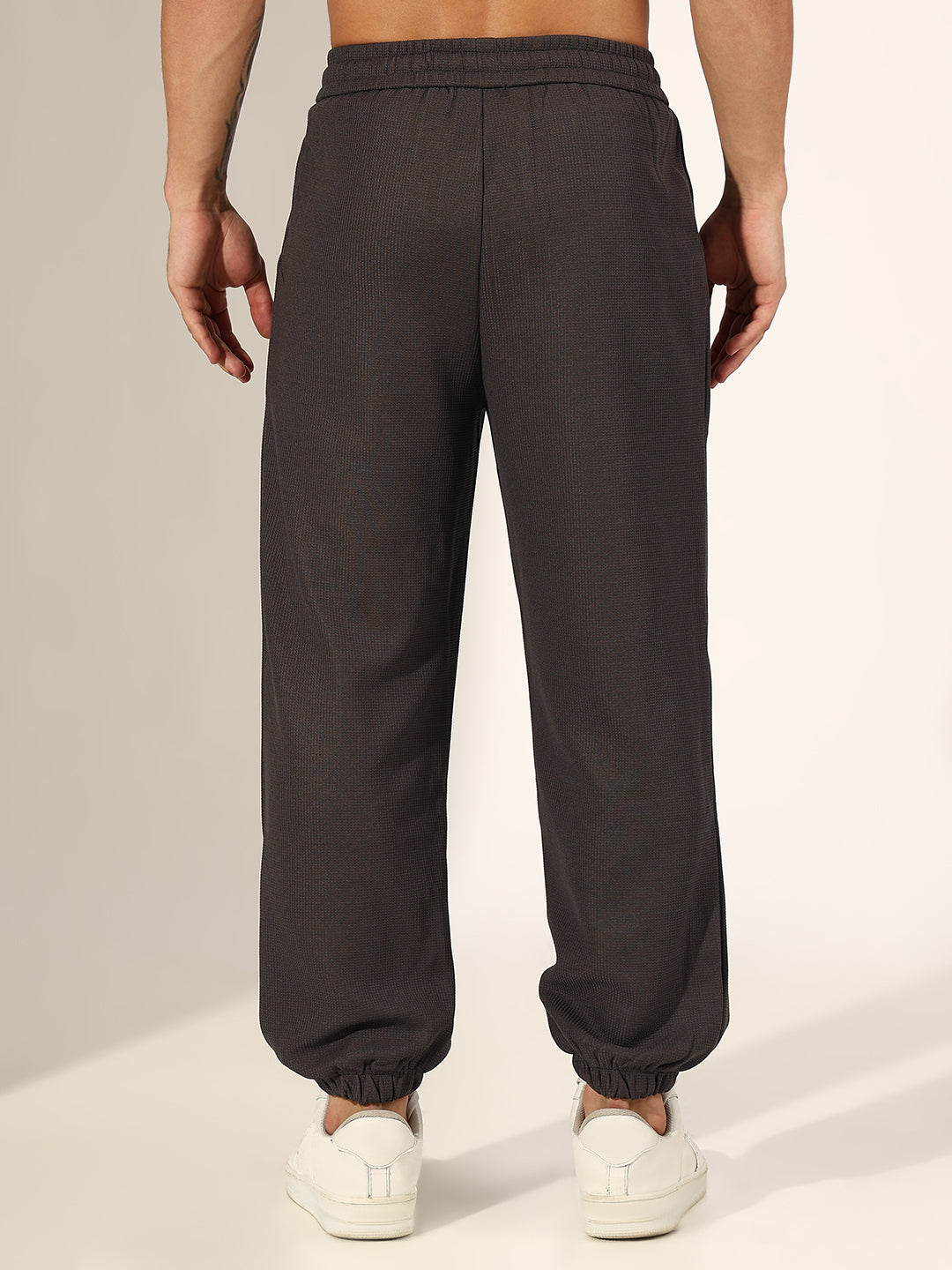 Men's Textured Grey Pleated Relaxed Fit Trousers