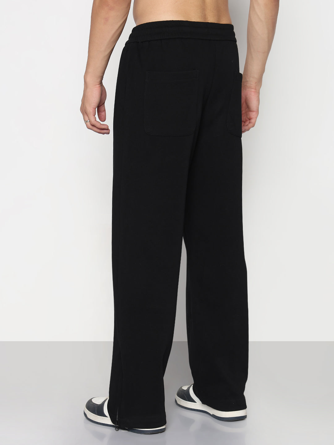 Men's Black Relaxed Fit Trouser