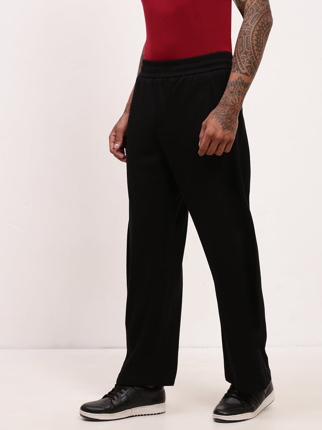 Men Black Solid Straight Fit Trousers