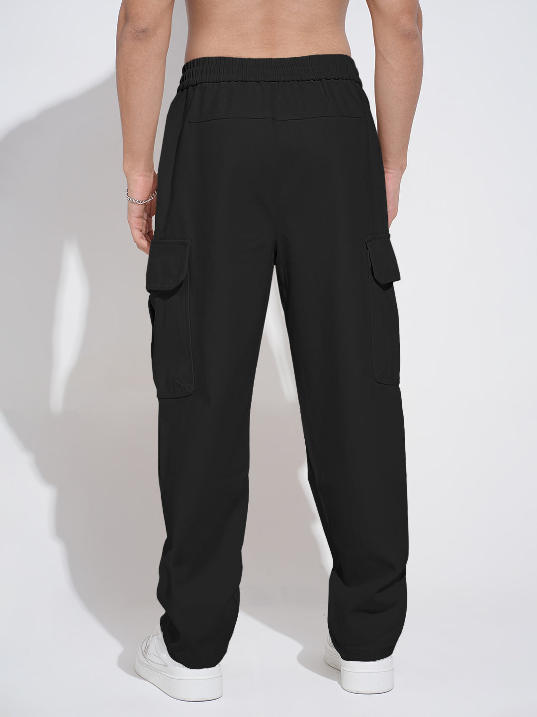Men's Black Relaxed Fit Cargo Trousers