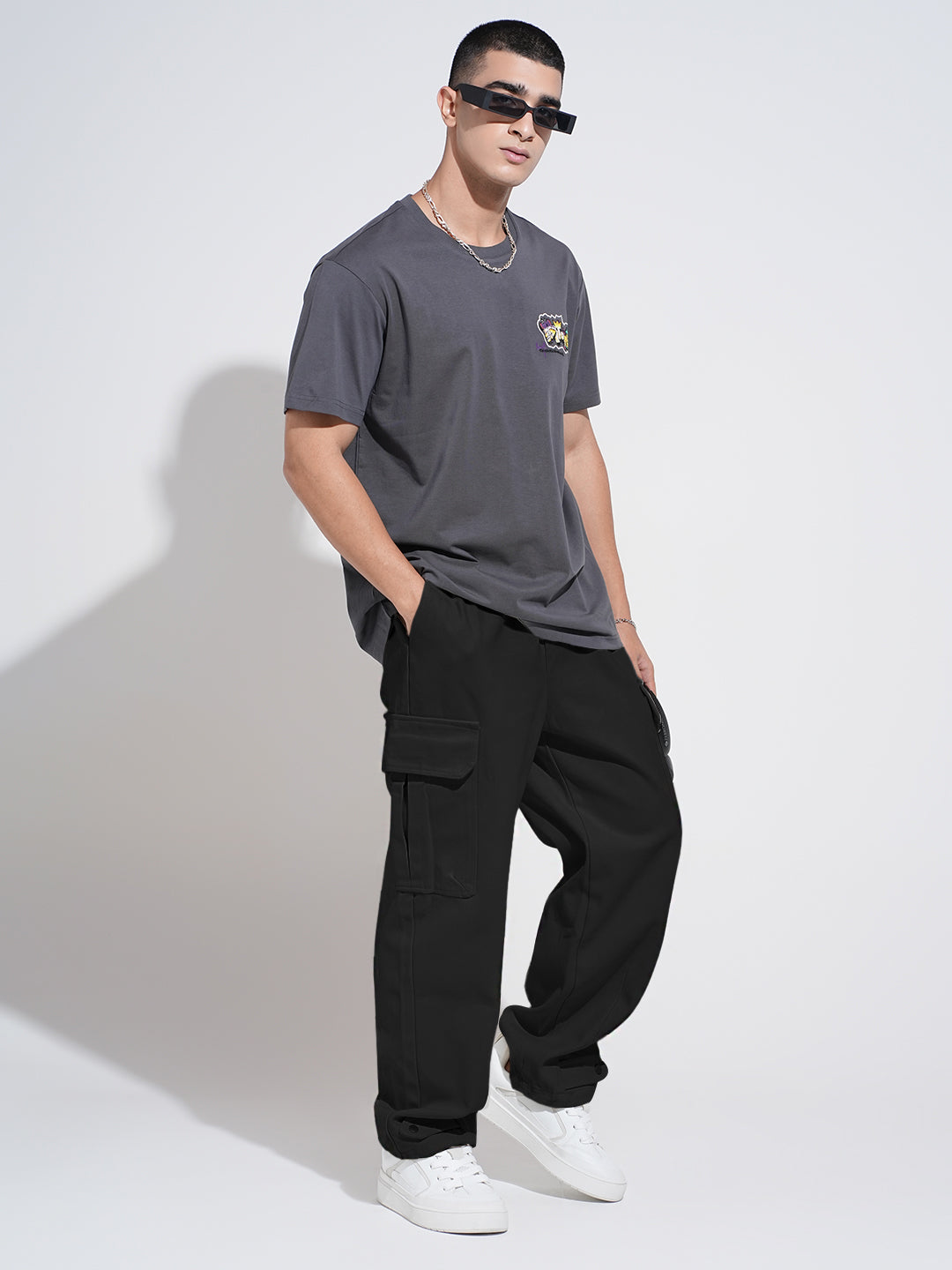 Men's Black Relaxed Fit Cargo Trousers