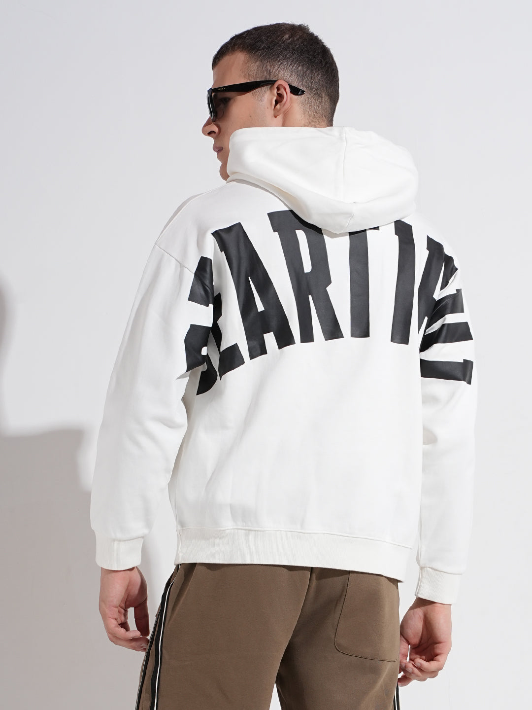 Men's Typography White Graphic Ribbed Relaxed Fit Hoodie