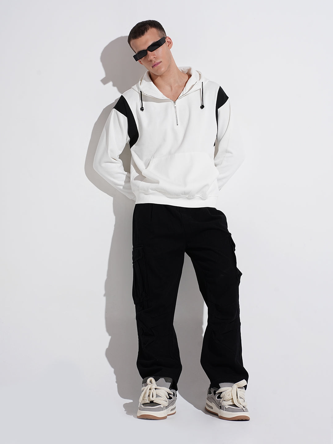 Men's Colourblocked White Ribbed Regular Fit Zip Up Hoodie