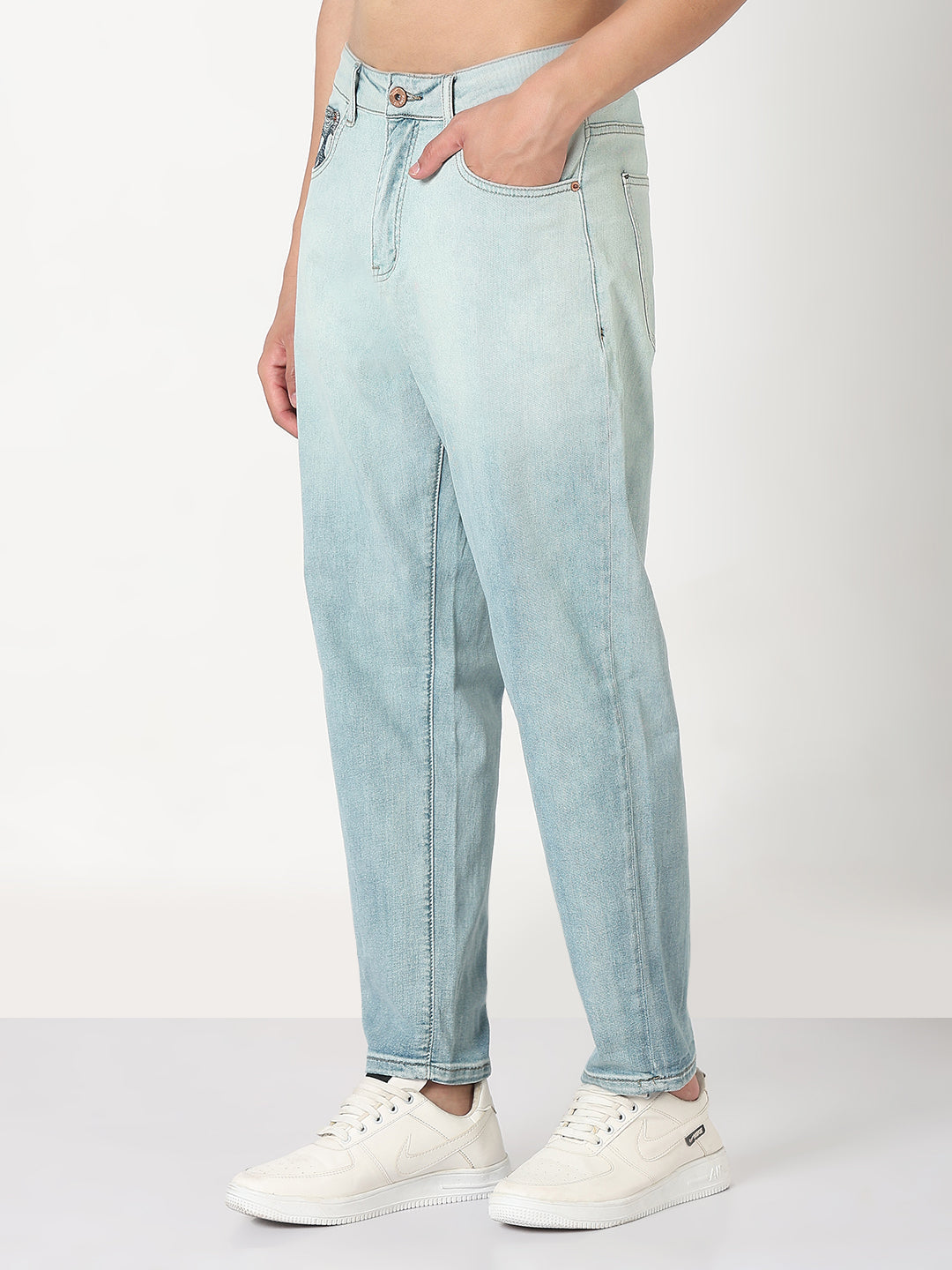 Men's Blue Tapered Fit Ombre Jeans with Embroidered Pocket