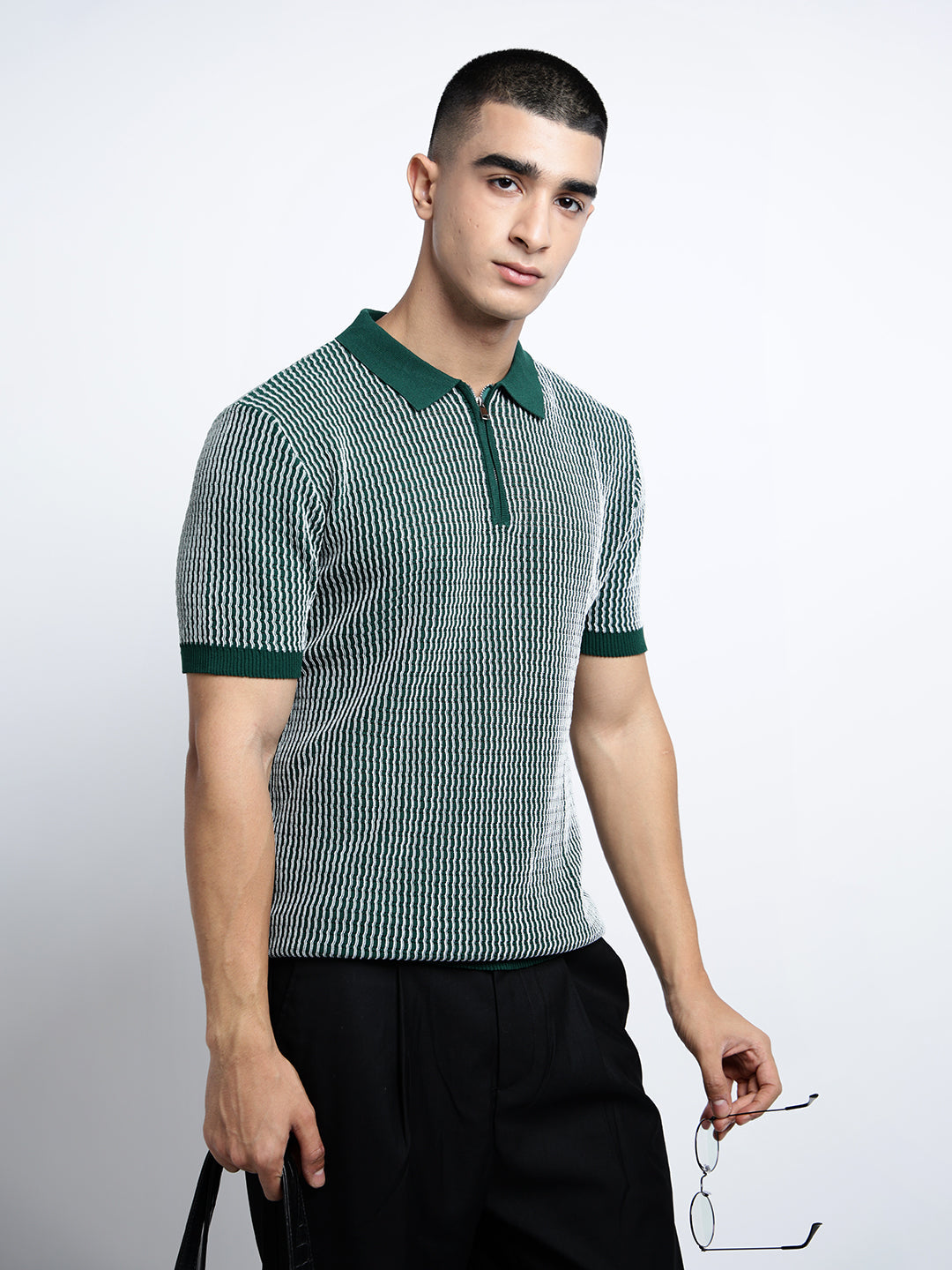 Men's Textured  Green Short Sleeves Polo Collar Regular Fit T-Shirt with Zip Details