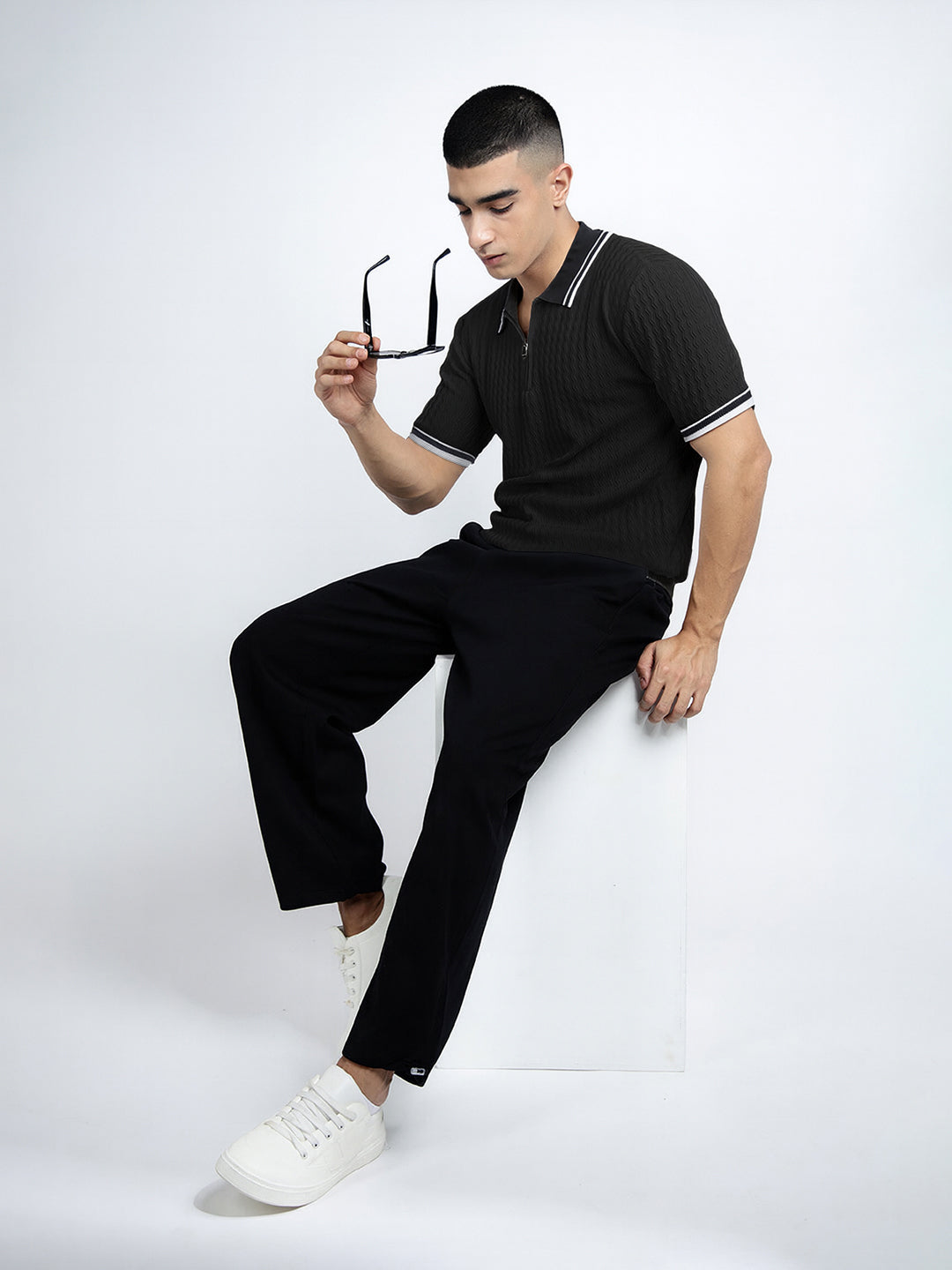 Men’s Textured Black Short Sleeve Polo T-Shirt with Contrast Zip Details