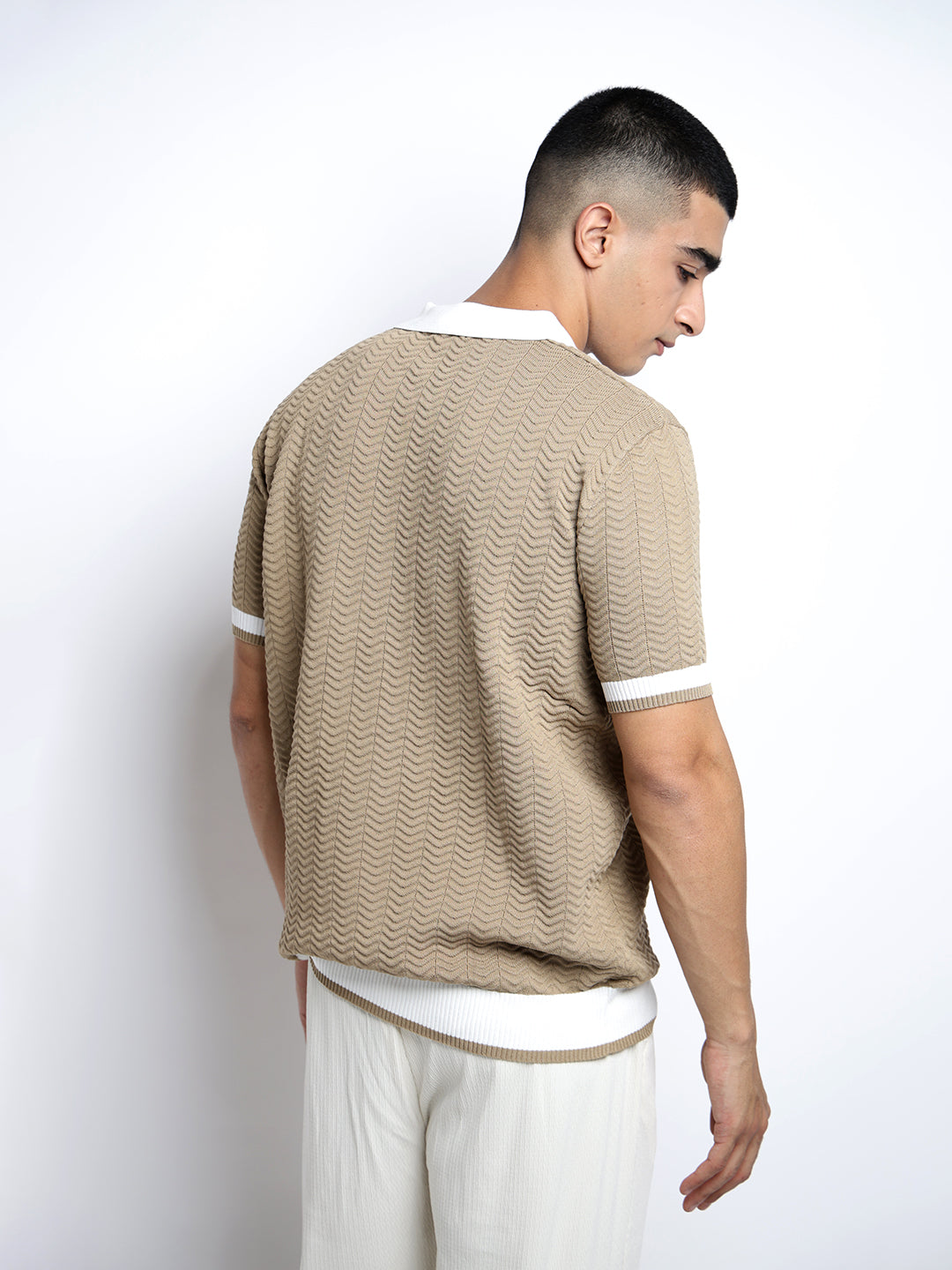Men’s Textured Beige Short Sleeve Polo T-Shirt with Contrast Collar