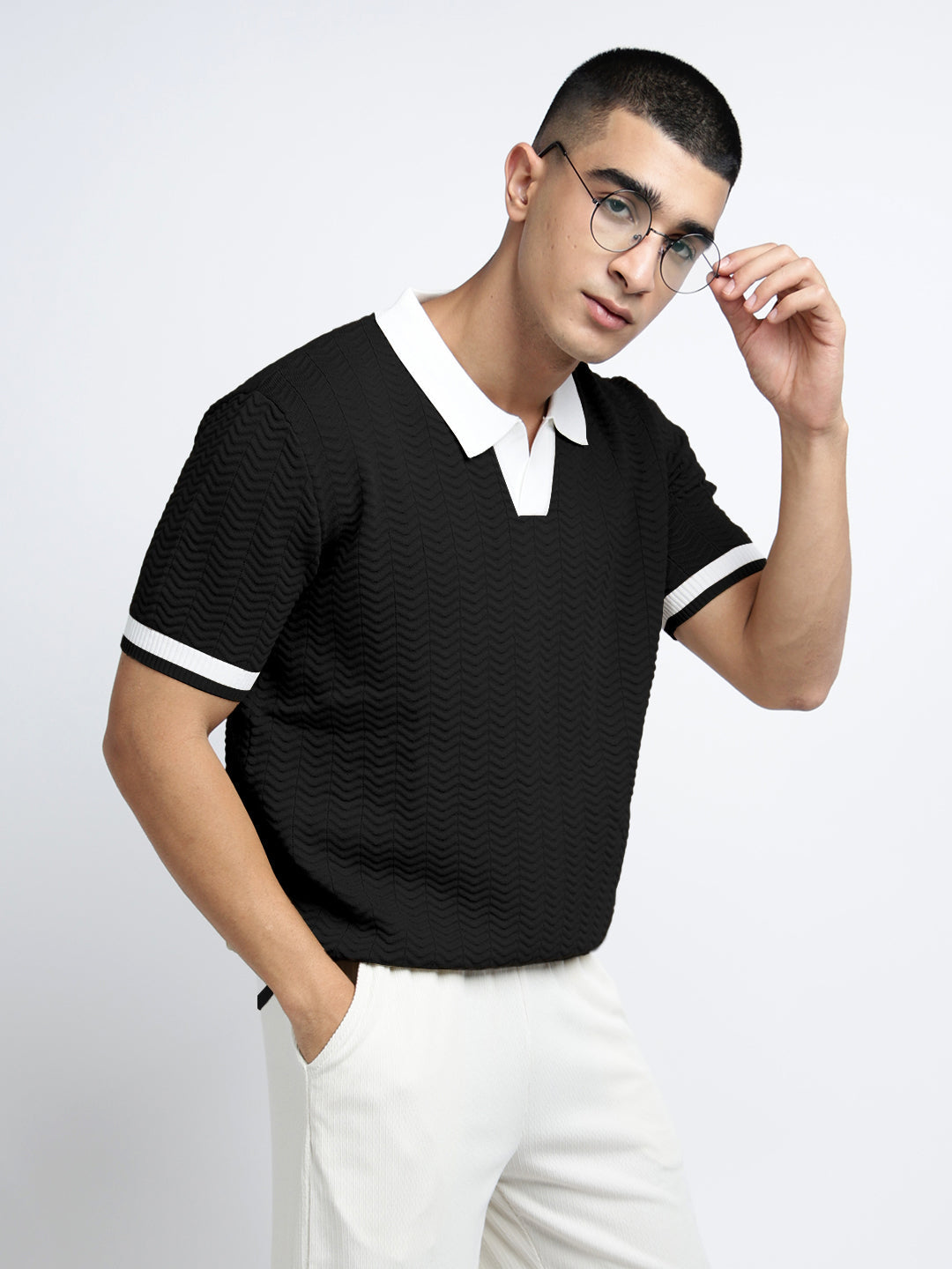Men’s Textured Black Short Sleeve Polo T-Shirt with Contrast Collar