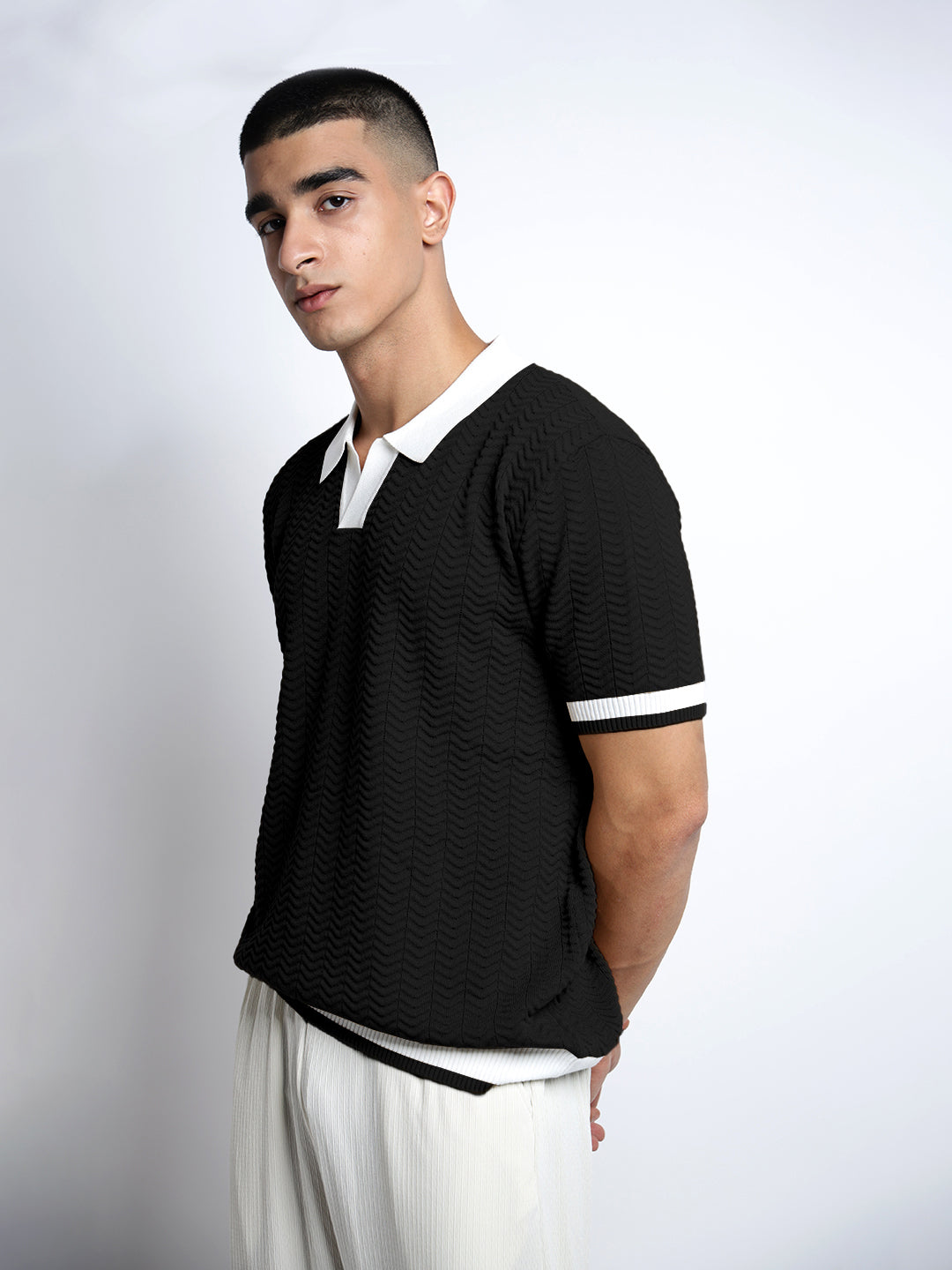 Men's Textured Black Short Sleeve Polo T-Shirt with Contrast Collar