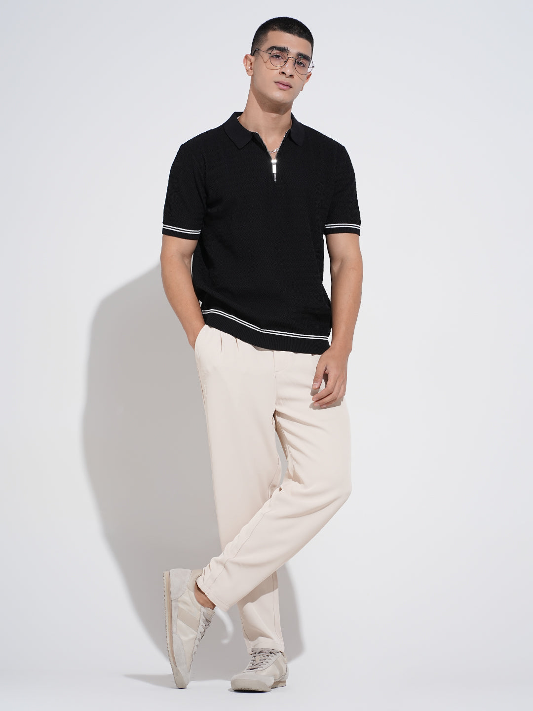 Men's Textured Black Short Sleeves Polo Collar Regular Fit T-Shirt with Zip Detail
