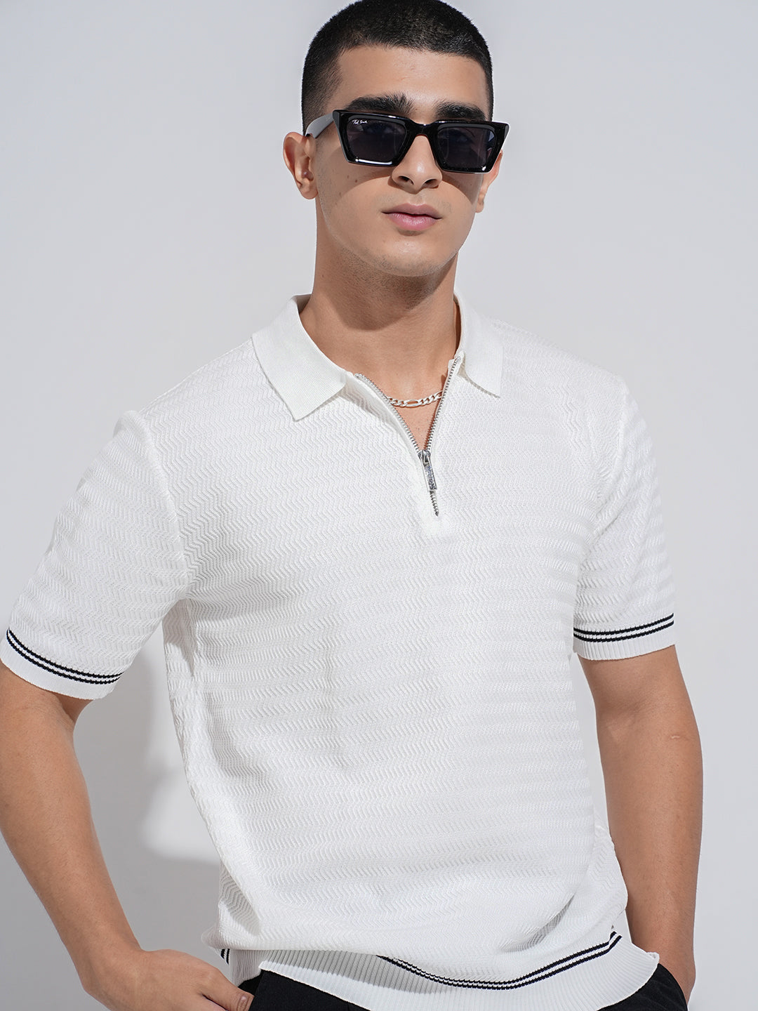 Men's Textured White Short Sleeves Polo Collar Regular Fit T-Shirt with Zip Detail