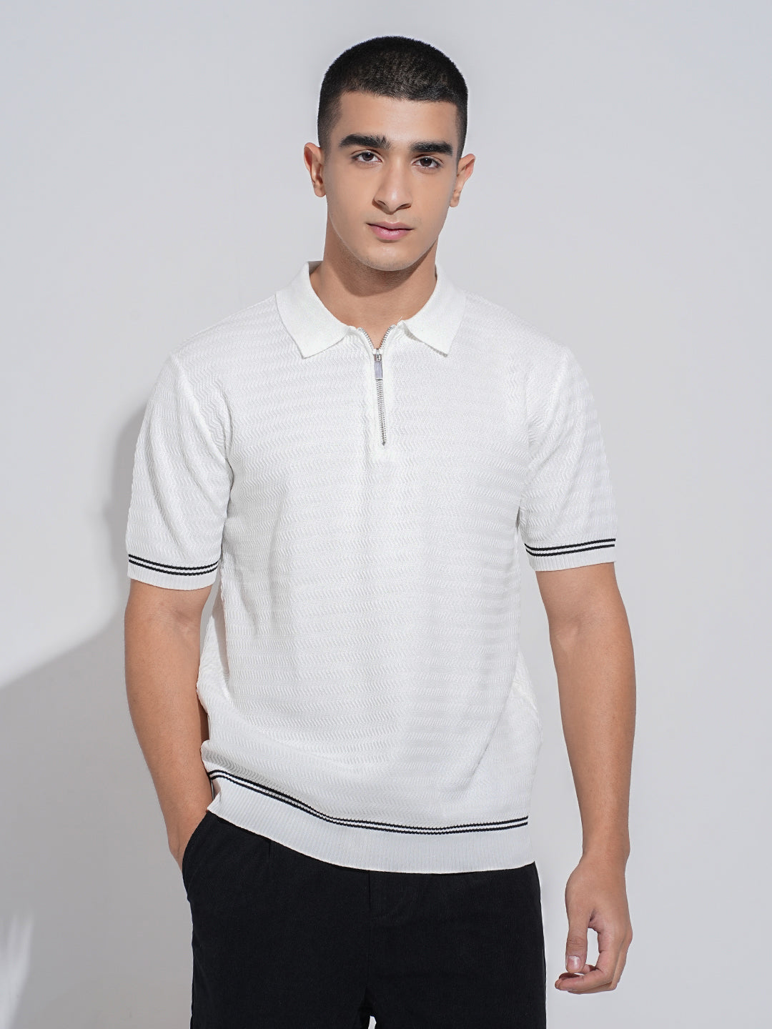 Men's Textured White Short Sleeves Polo Collar Regular Fit T-Shirt with Zip Detail