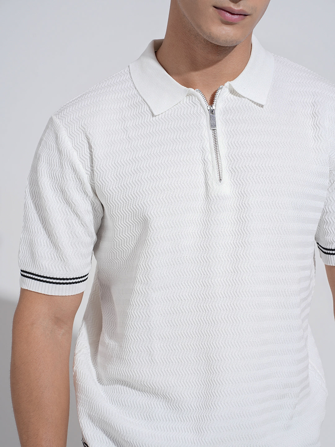 Men's Textured White Short Sleeves Polo Collar Regular Fit T-Shirt with Zip Detail