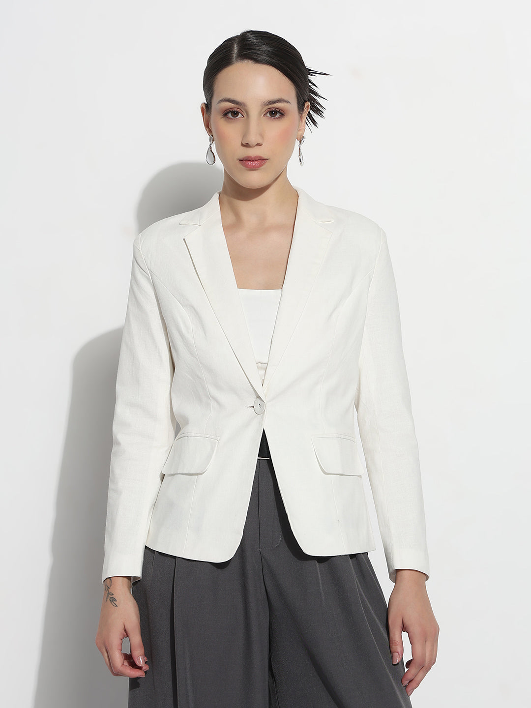 Women's Off White Single Breasted Blazer with Shoulder Pads