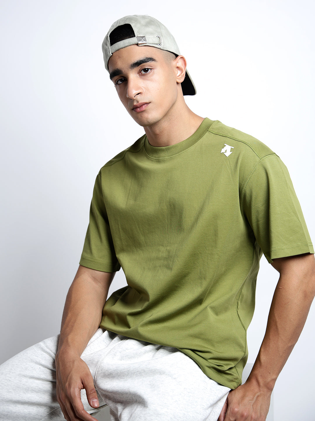 Men's Green Short Sleeves Crew Neck Relaxed Fit T-Shirt