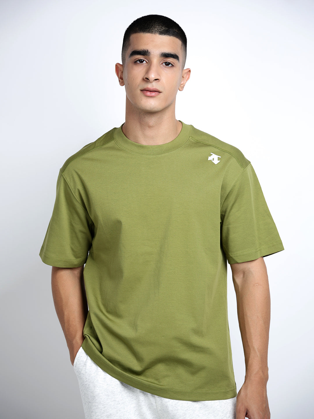 Men's Green Short Sleeves Crew Neck Relaxed Fit T-Shirt