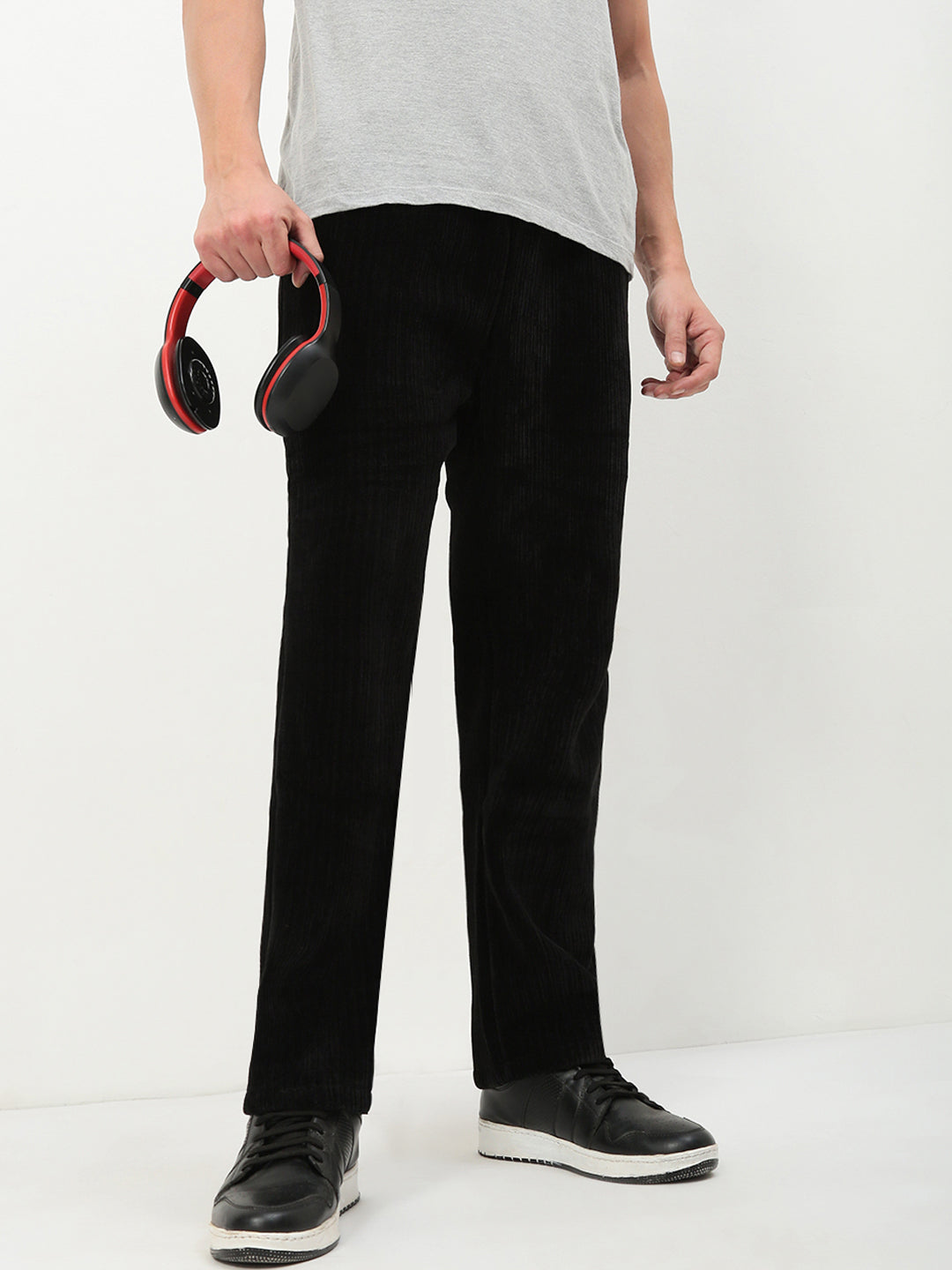 Men Black Solid Straight Fit Trousers