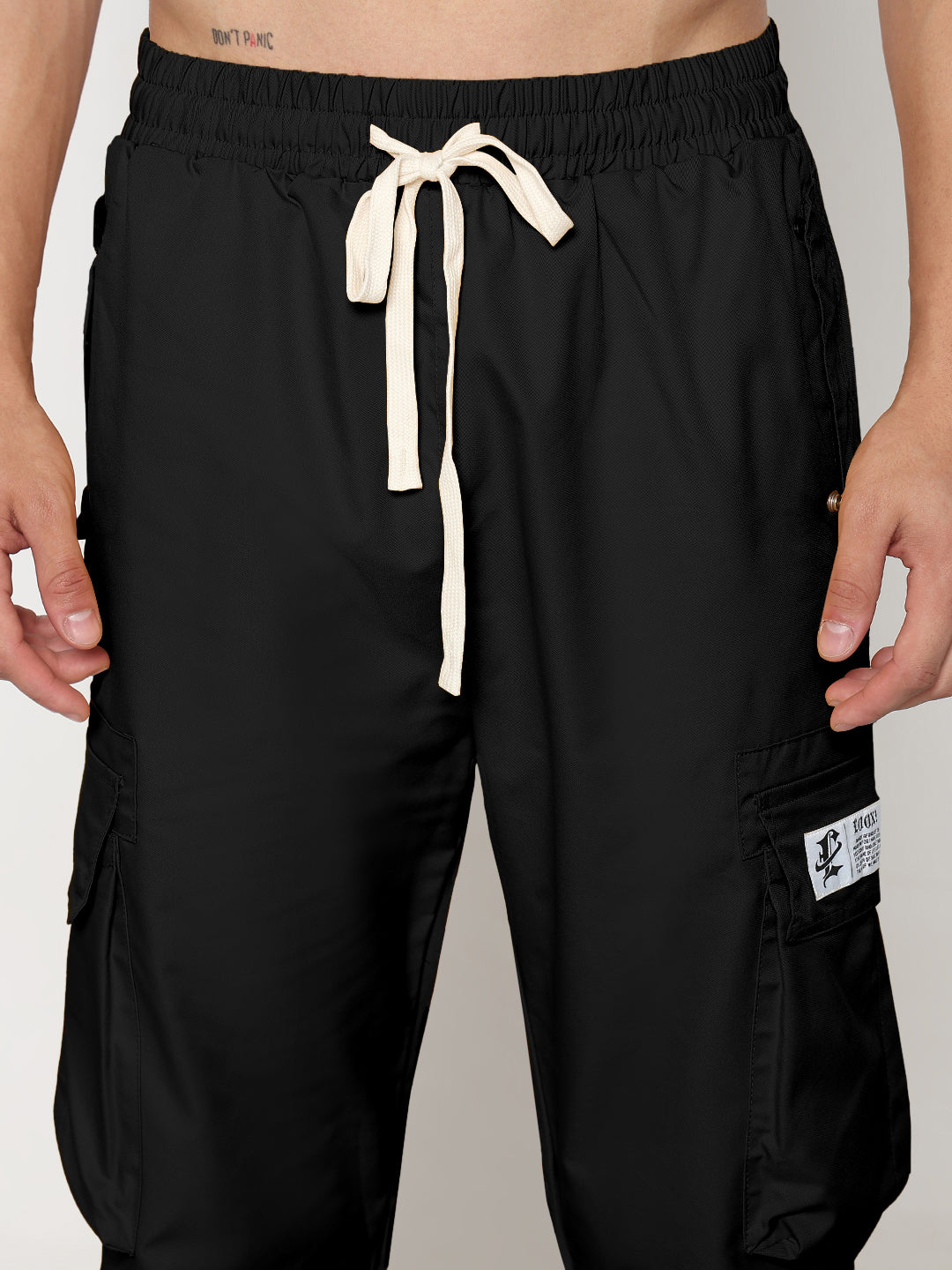 Men's Black Straight Fit Cargos