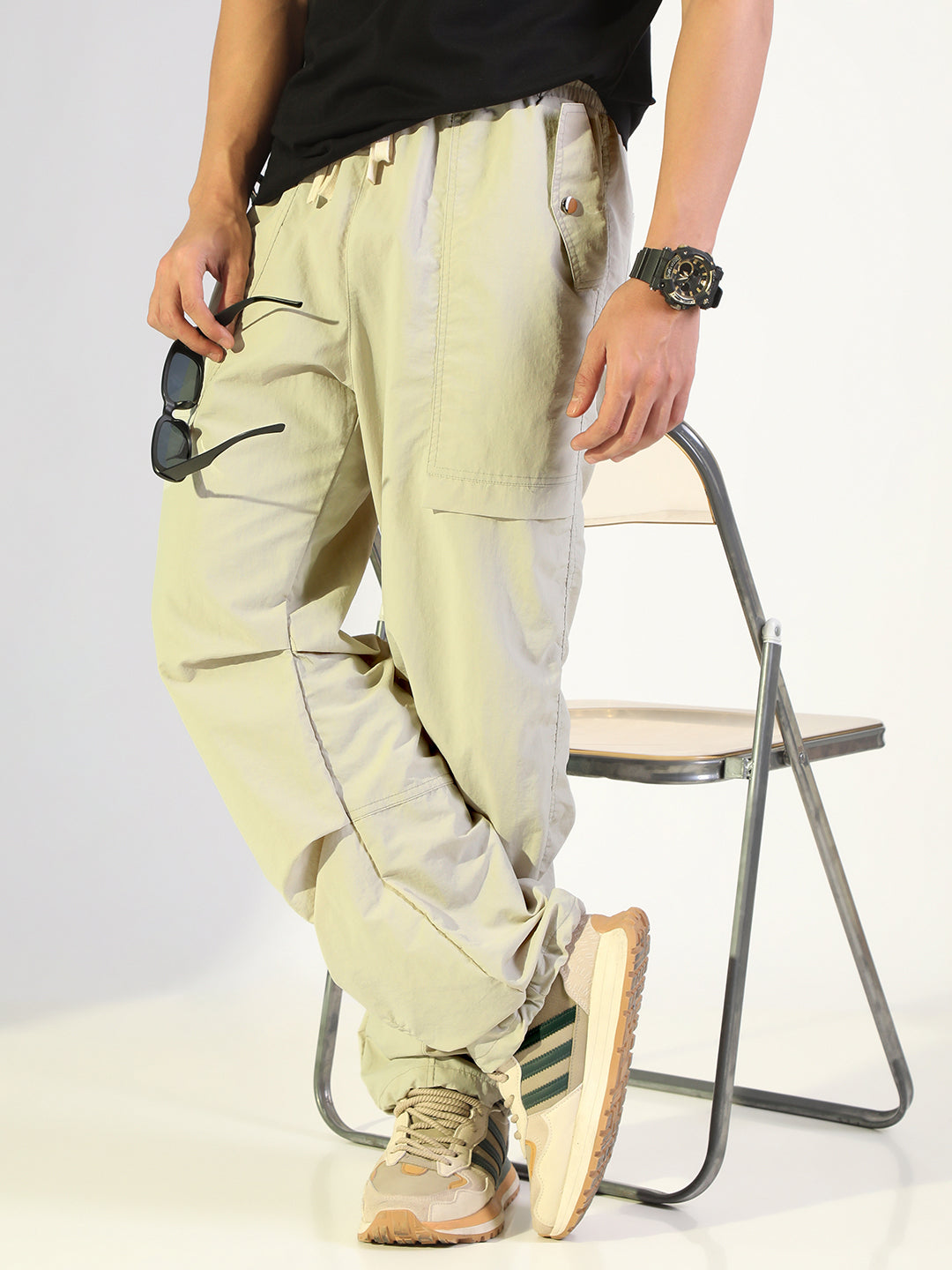 Men's Cream Loose Fit Trousers with Stylized Oversized Pockets