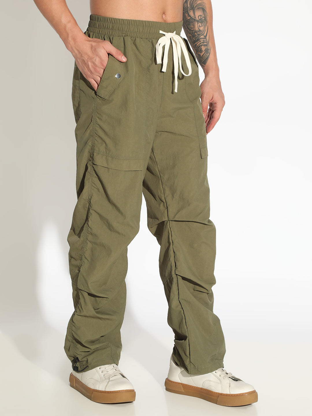 Men's Olive Loose Fit Trousers with Stylized Oversized Pockets and Elasticated Waist