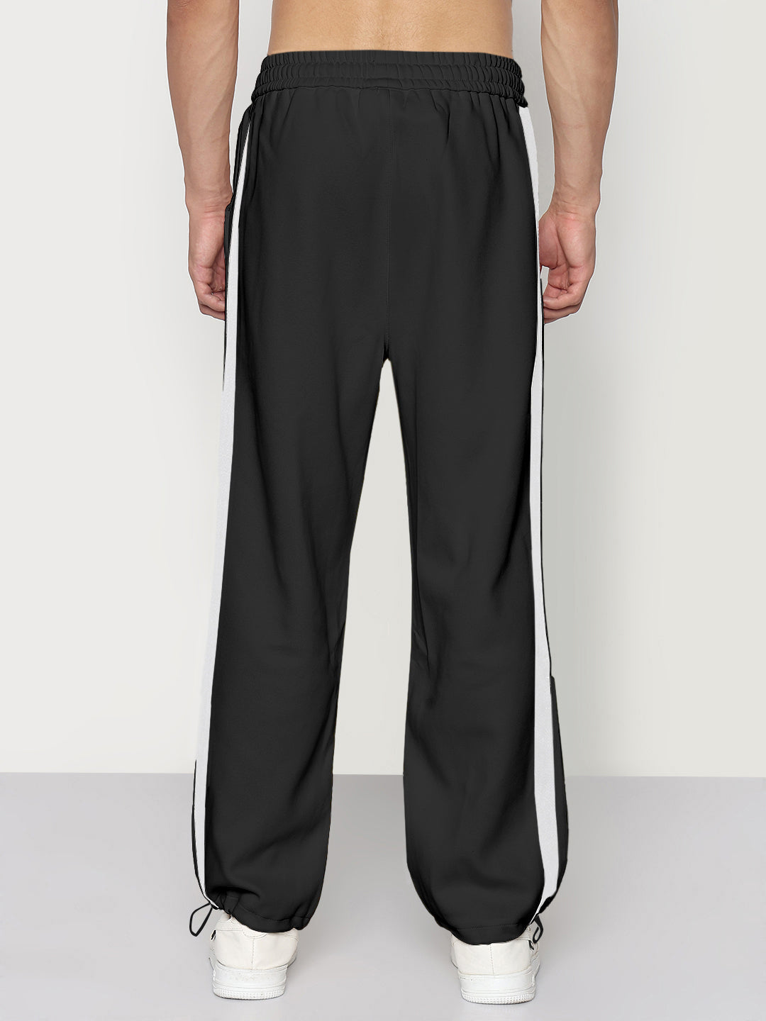 Men's Black Relaxed Fit Trouser