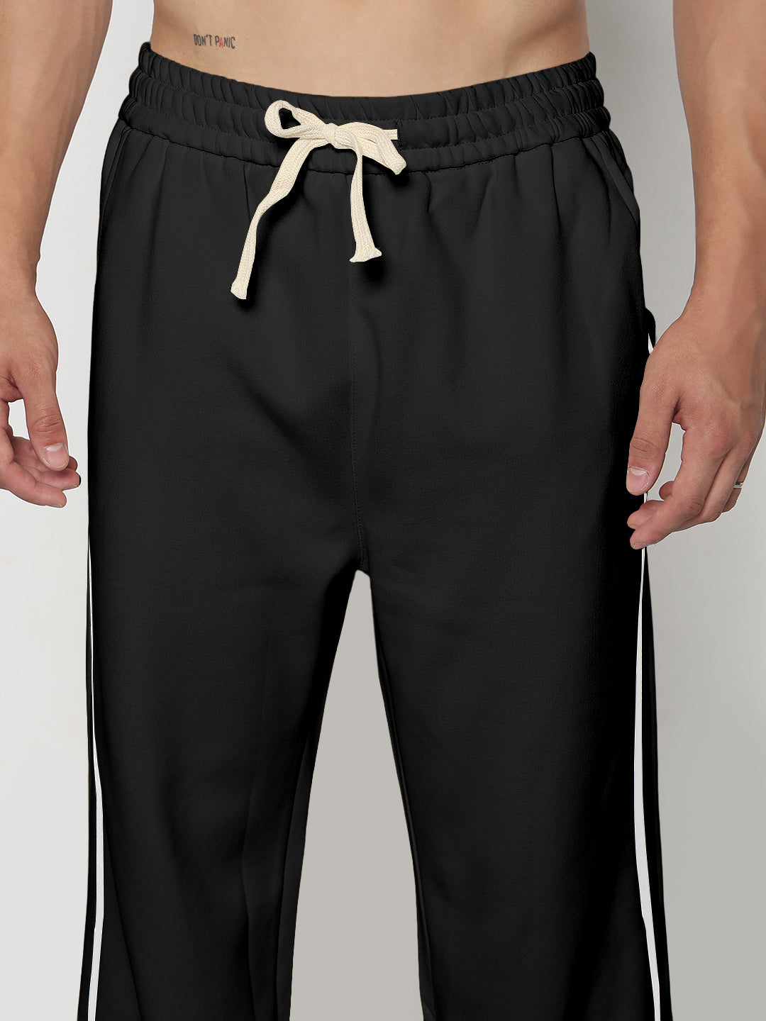 Men's Black Relaxed Fit Trouser
