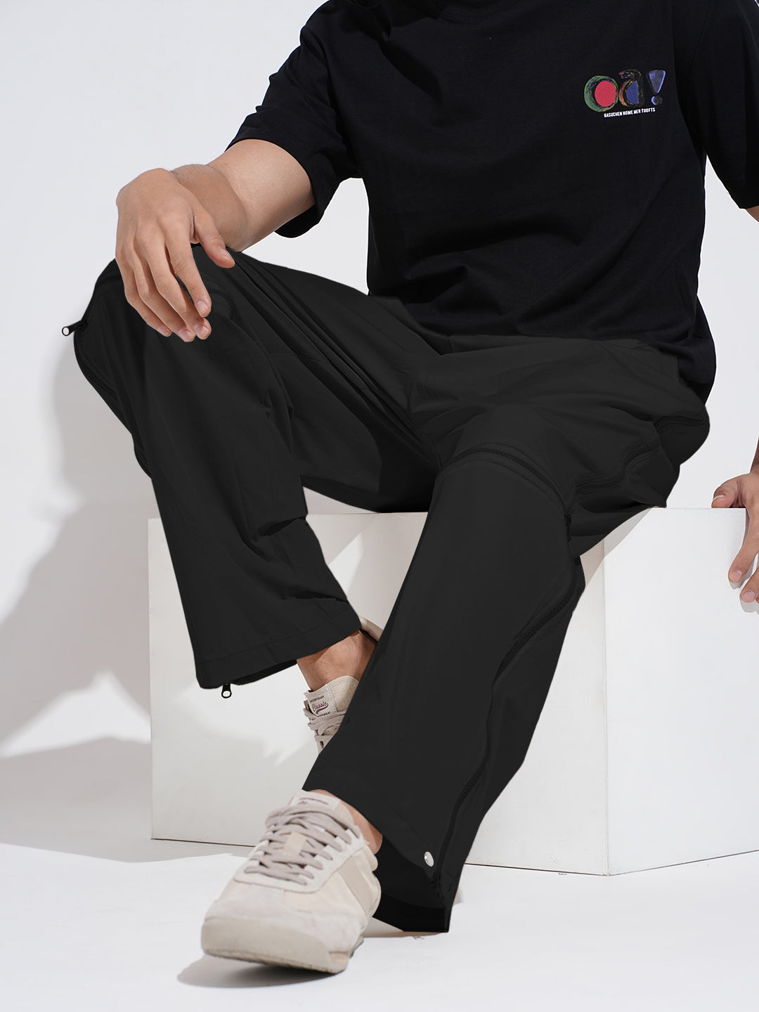 Men's Black Relaxed Fit Trousers with Zipper Details