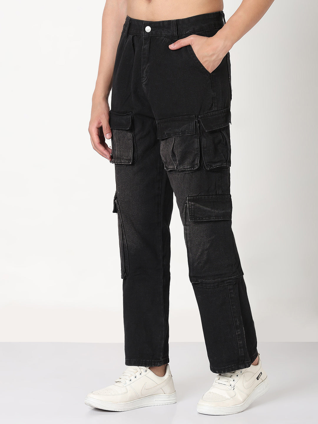 Men's Black Straight Fit Cargo Jeans