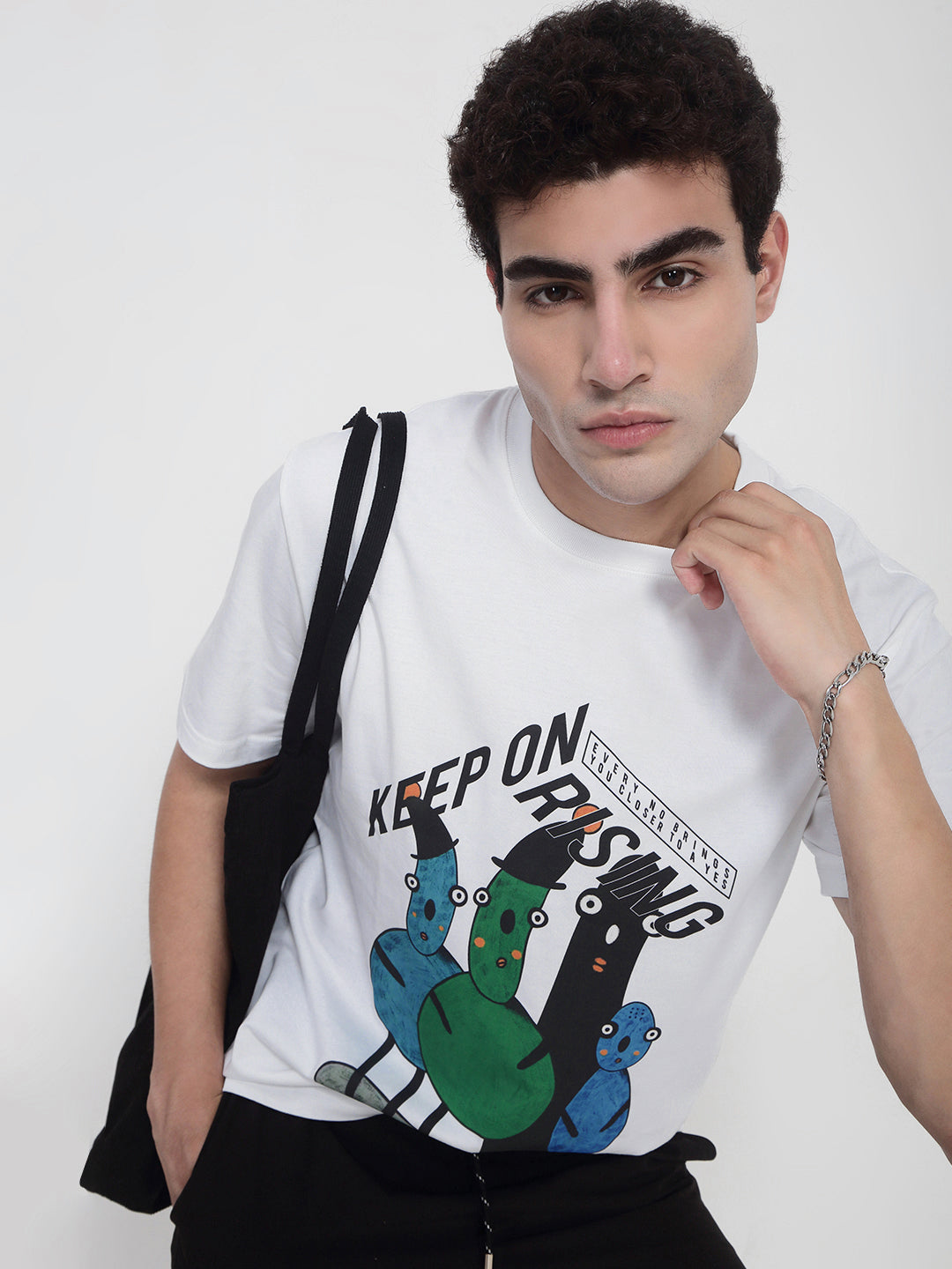 Men's White Graphic Printed Regular Fit T-Shirt