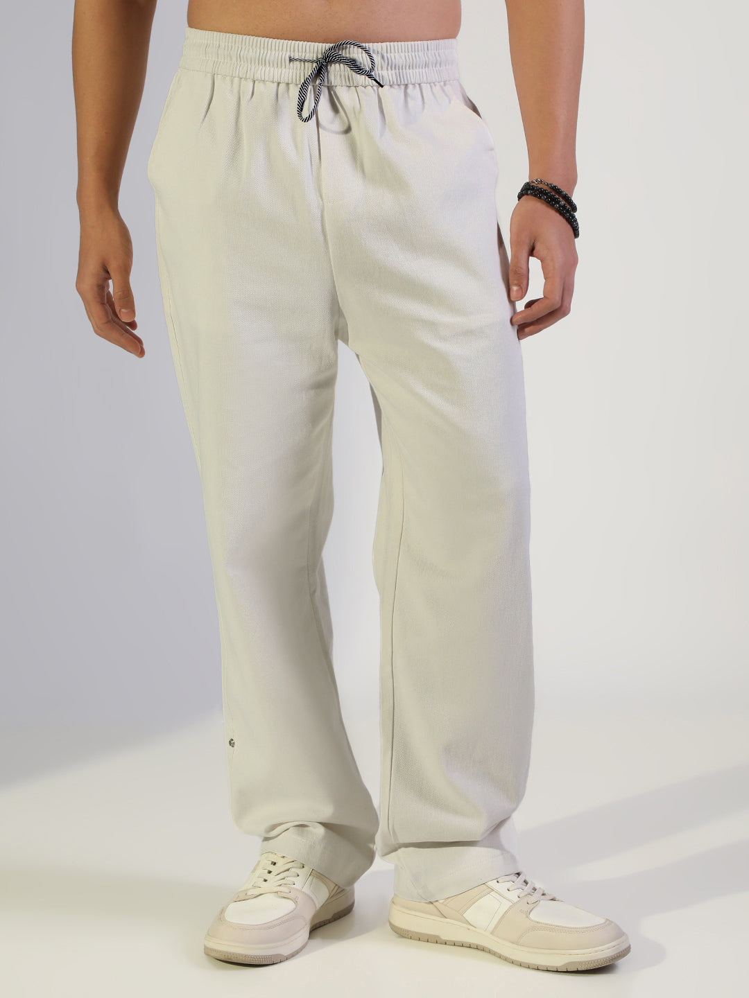 Men's White Mid Rise Regular Fit Trousers