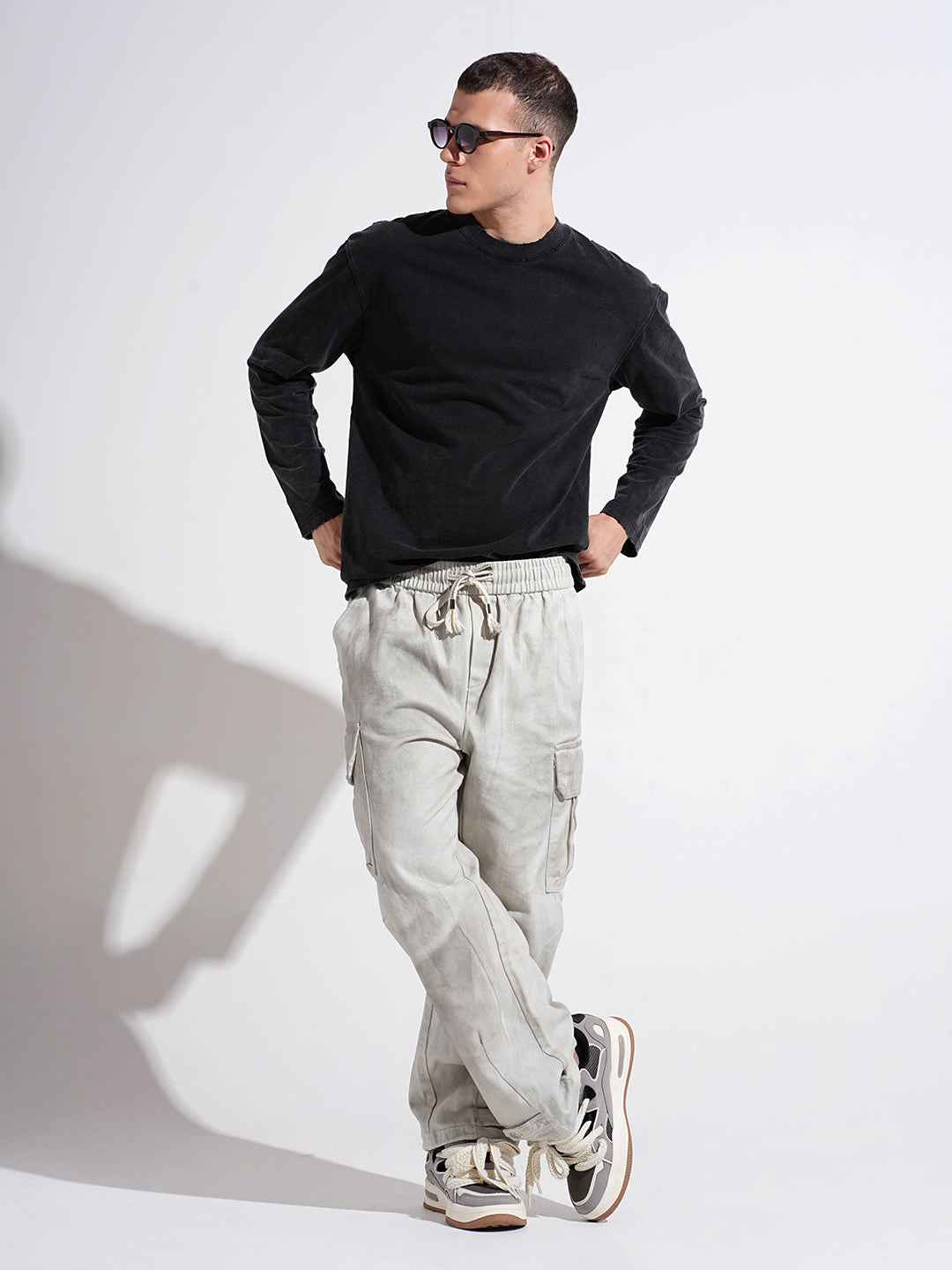 Men's Grey Baggy Jeans with Cargo Pockets