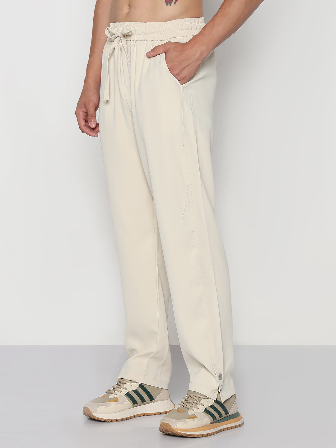 Men's Cream Relaxed Fit Trouser