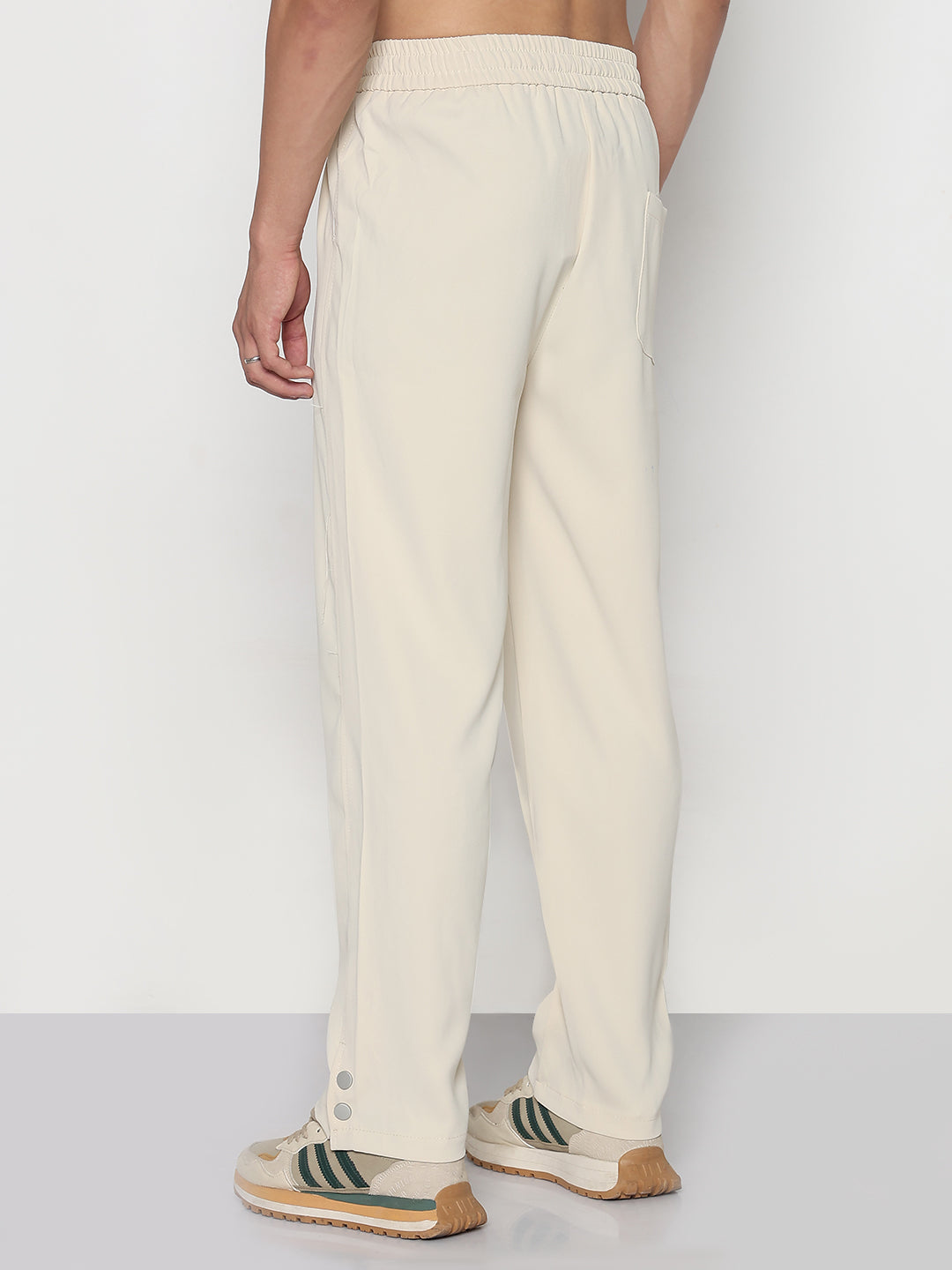 Men's Cream Relaxed Fit Trouser