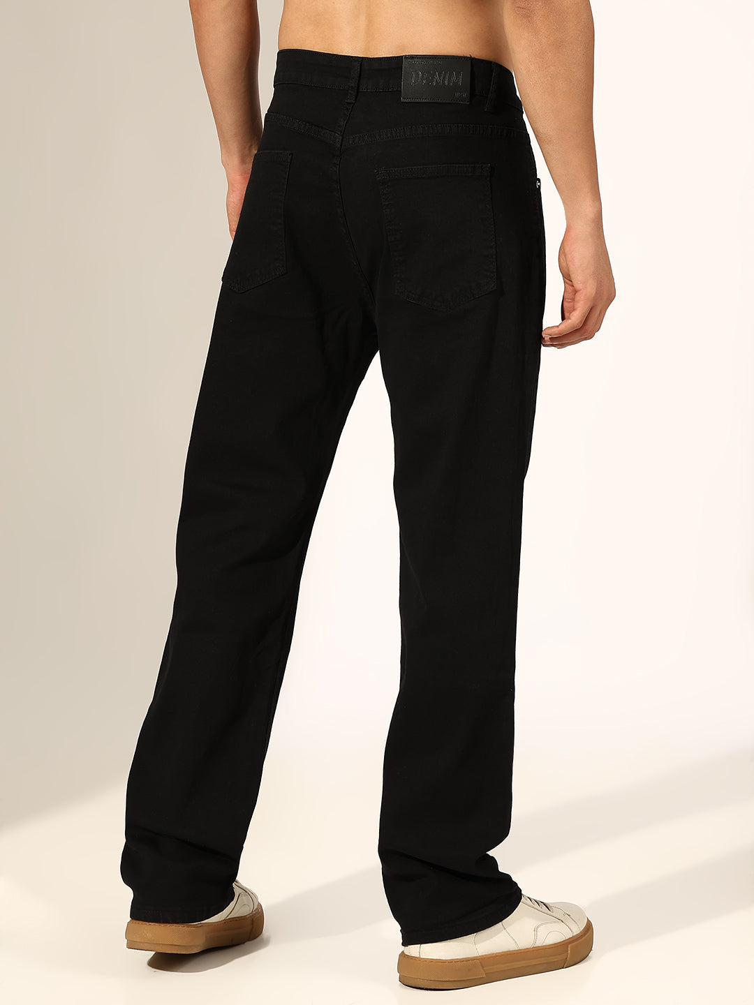 Men's Black Mid Rise Straight Fit Jeans