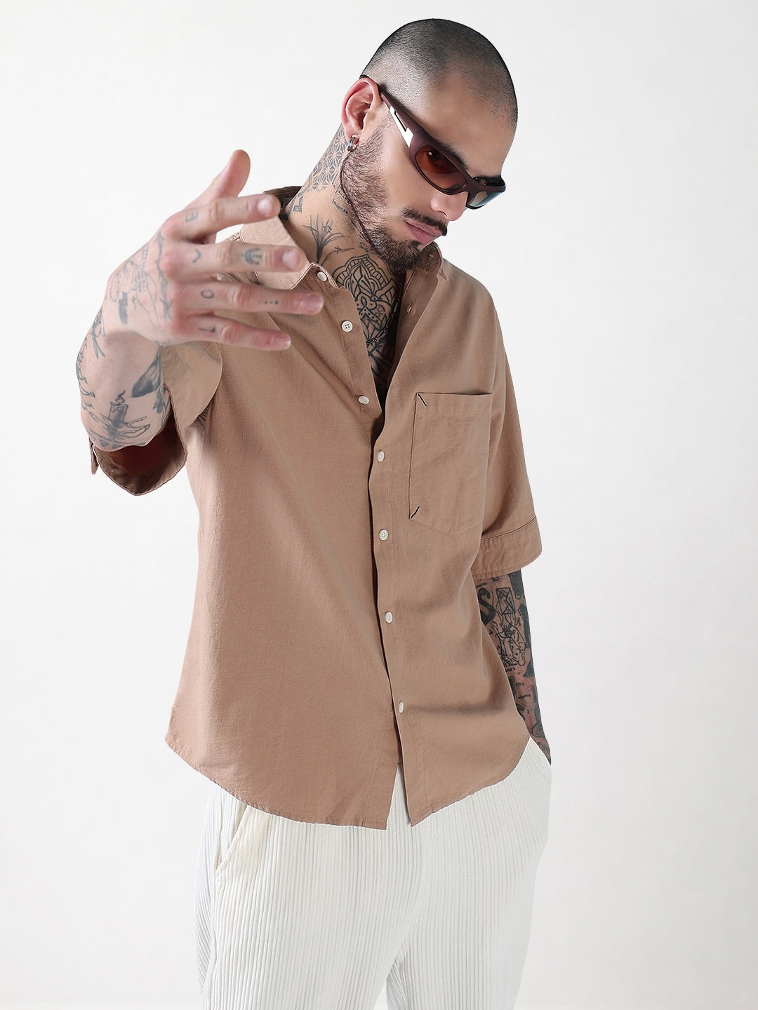 Men's Beige Typography Relaxed Fit Shirt