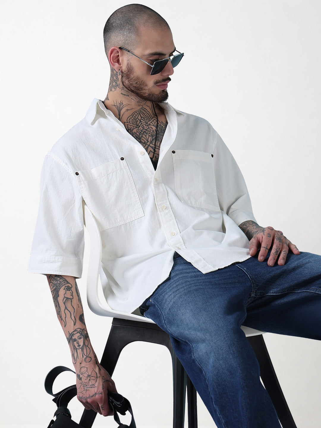 Men's White Solid Relaxed Fit Casual Shirt