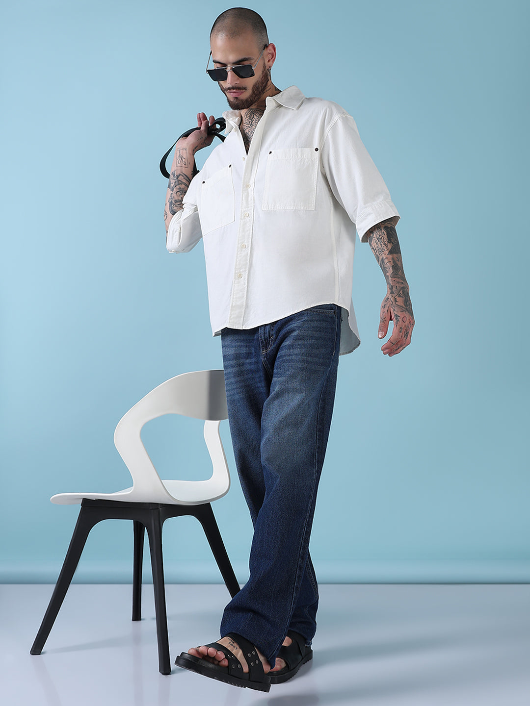 Men's White Solid Relaxed Fit Casual Shirt