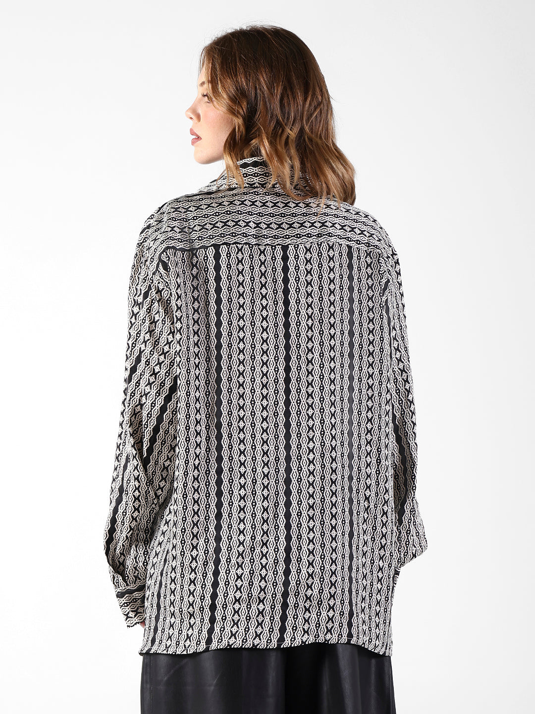 Women's Geometric Black Relaxed Fit Long Sleeve Shirt