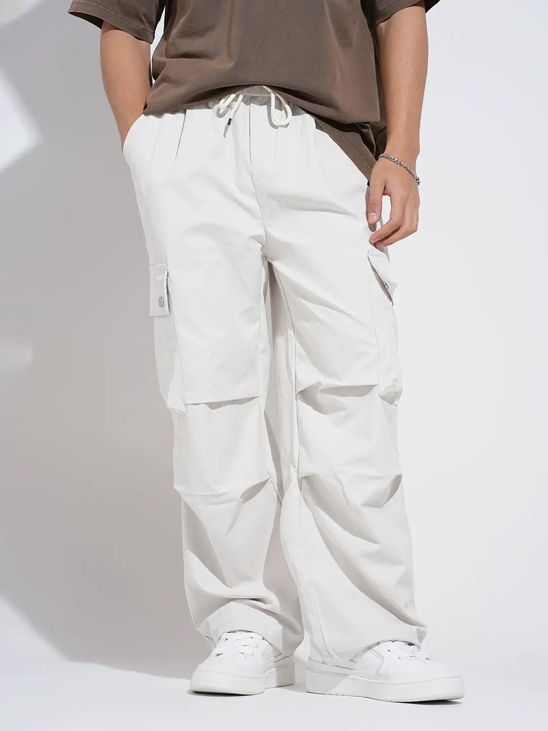 CHN-Q715_OffWhite_1_51fe27e1-