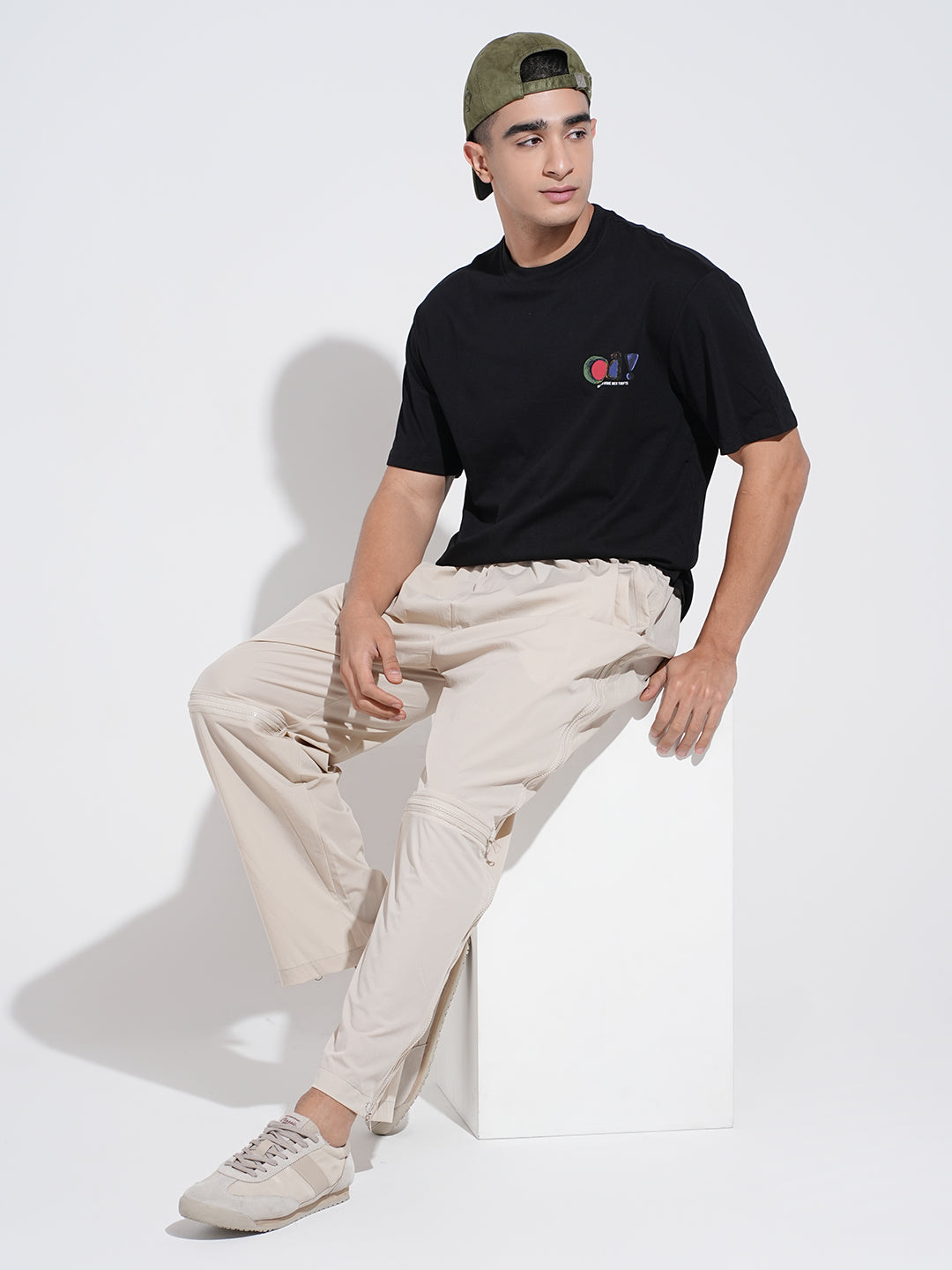 Men's Typography Black Short Sleeves Round Neck Relaxed Fit T-Shirt