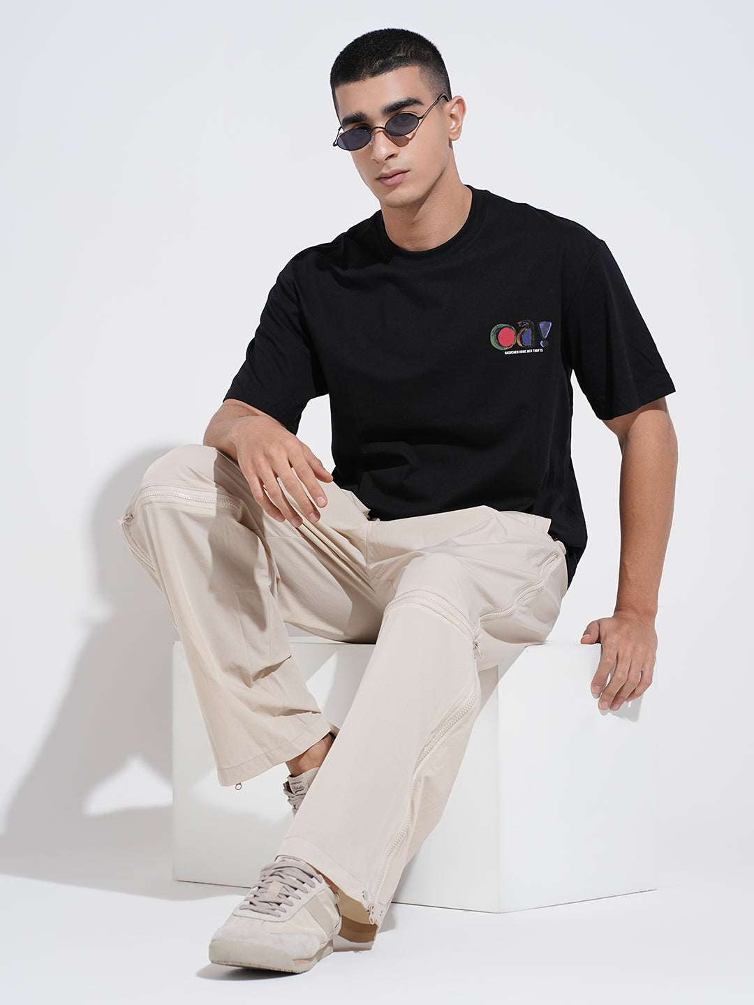 Men's Typography Black Short Sleeves Round Neck Relaxed Fit T-Shirt