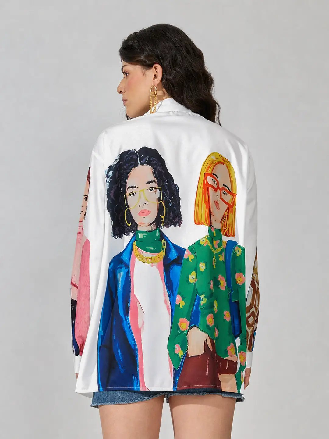 Women's Graphic White Relaxed Fit Shirt