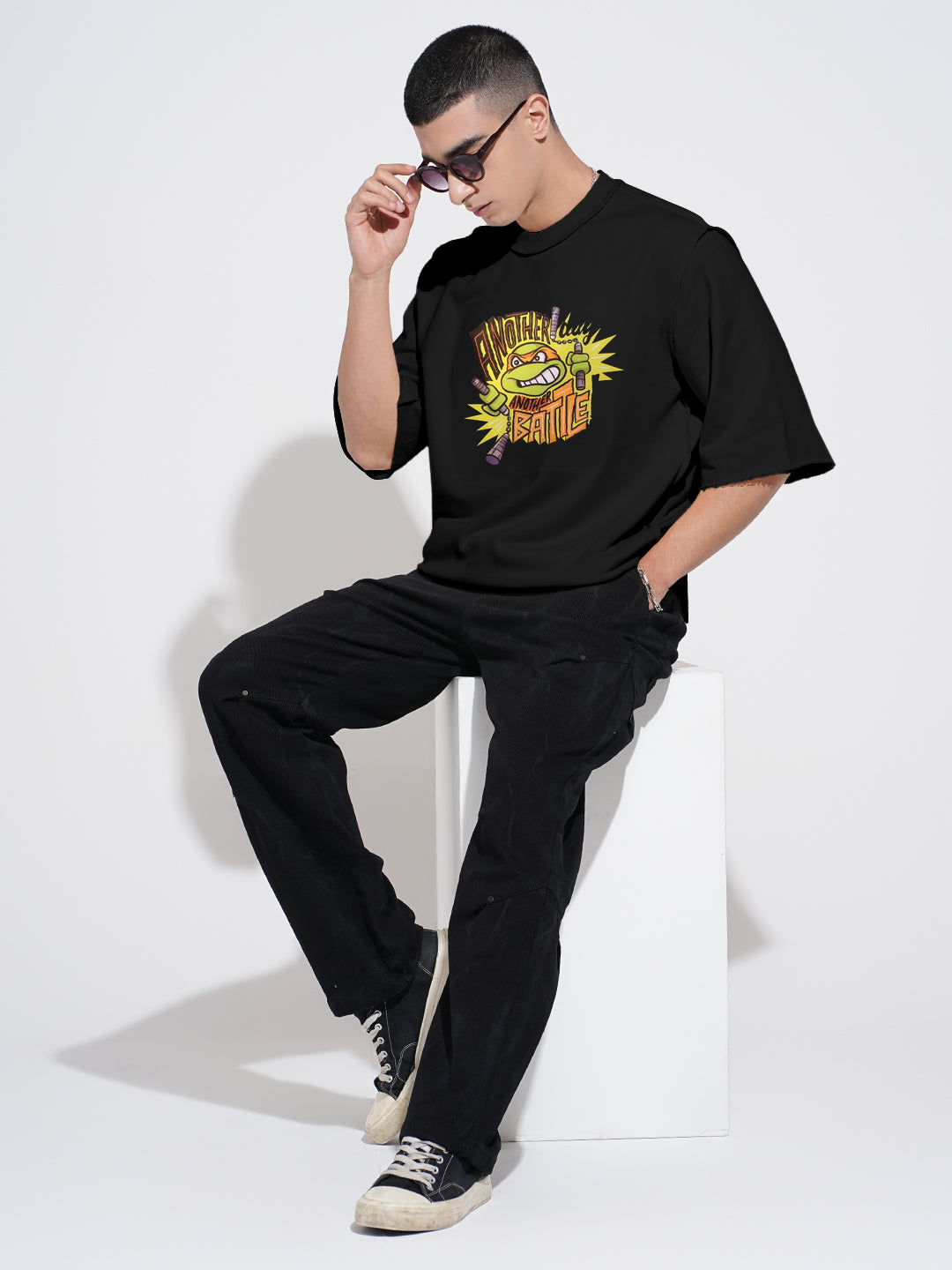 Men's Graphic Black Round Neck Oversized T-Shirt
