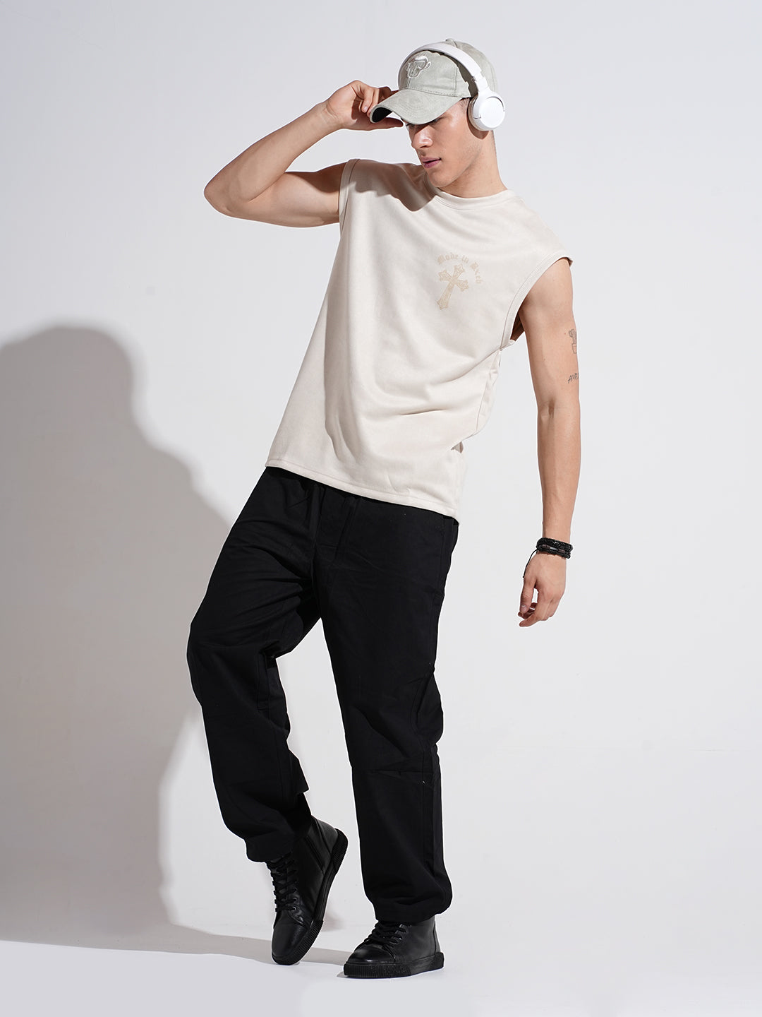 Men's Graphic Cream Regular Fit Sleeveless T-Shirt