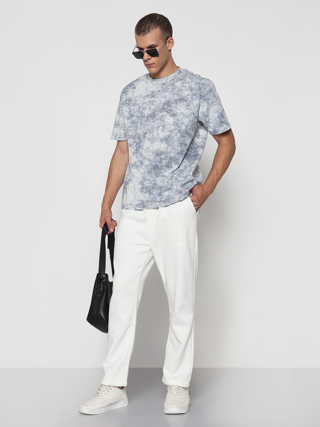 Men's Tie and Dye Blue Regular Fit T-Shirt