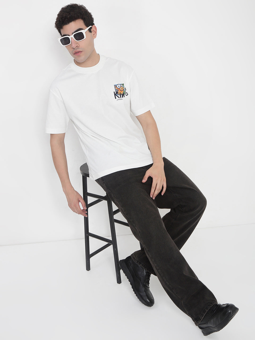 Men's White Graphic Printed Relaxed Fit T-Shirt