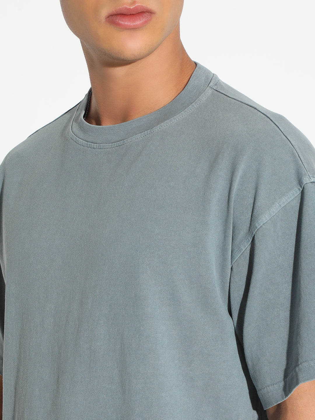 Men's Blue Relaxed Fit Round Neck Half Sleeve Casual T-Shirt
