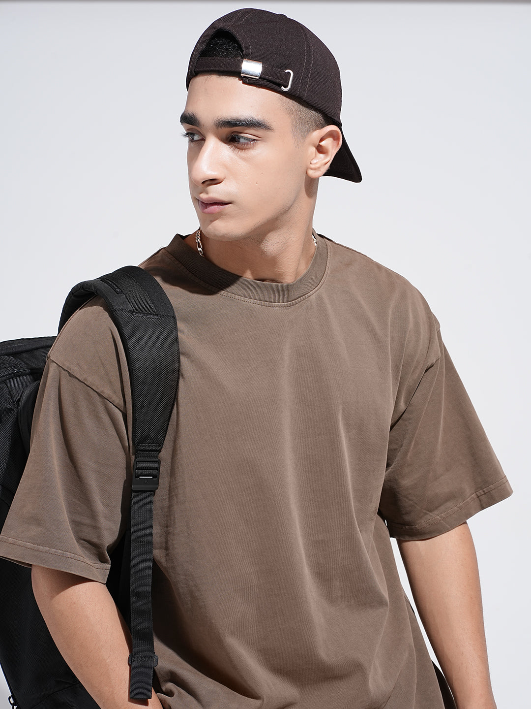 Men's Brown Short Sleeves Crew Neck Oversized T-Shirt