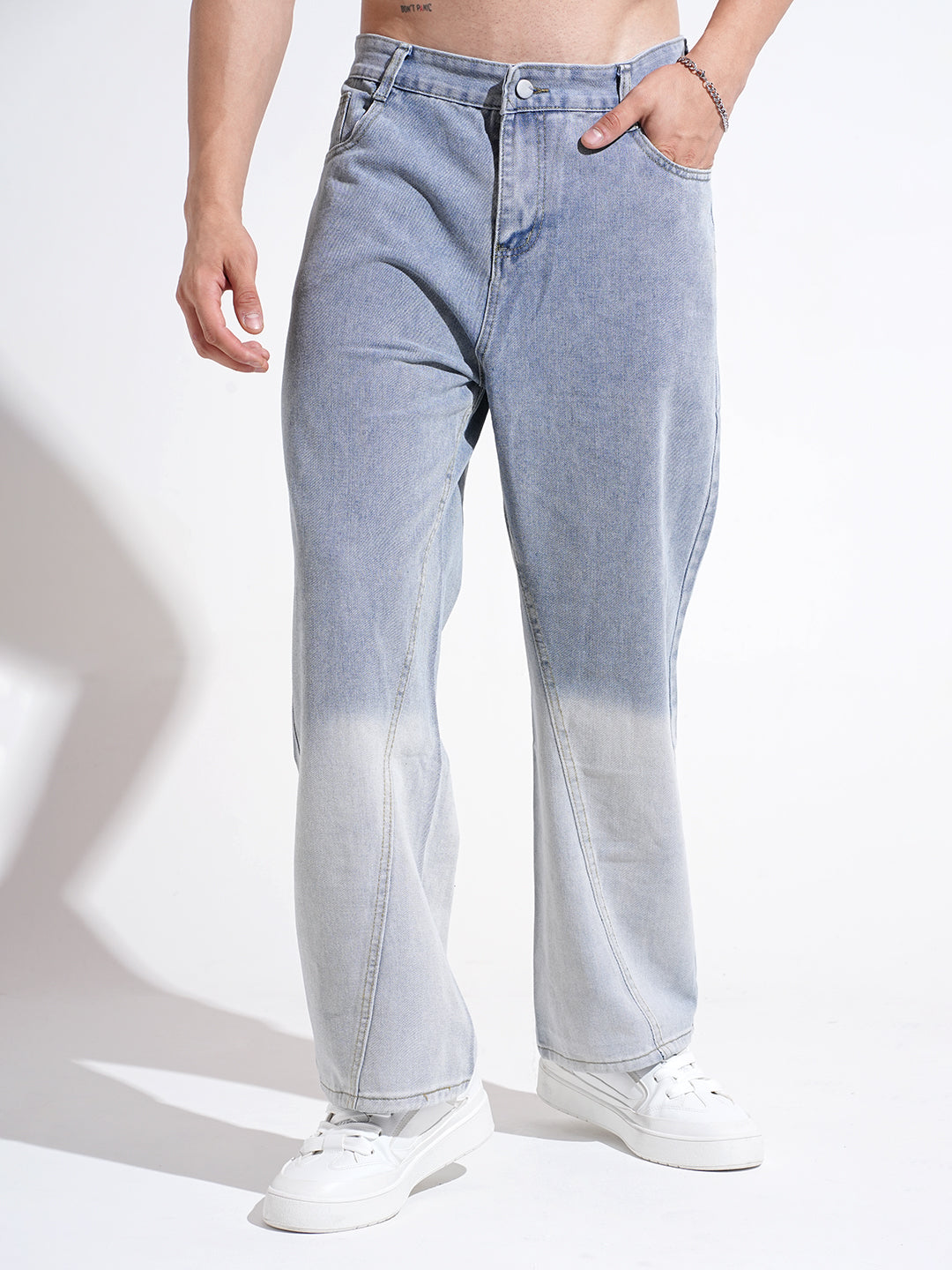 Men's Blue Two Tone Fade Relaxed Fit Jeans